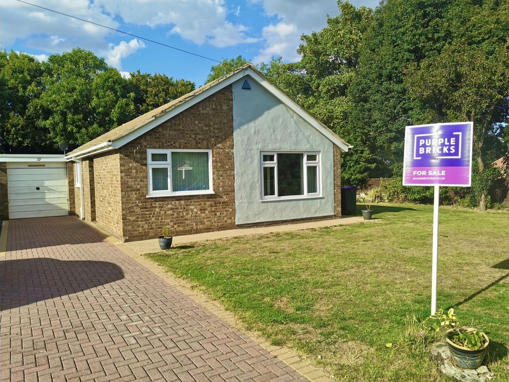 4 bed detached bungalow for sale in Medway, Sturton By Stow, Lincoln