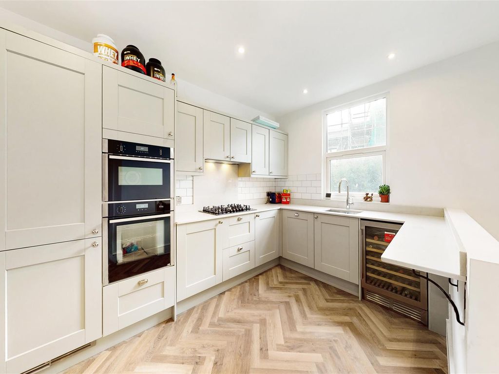 3 bed for sale in Deacon Road, London NW2 Zoopla