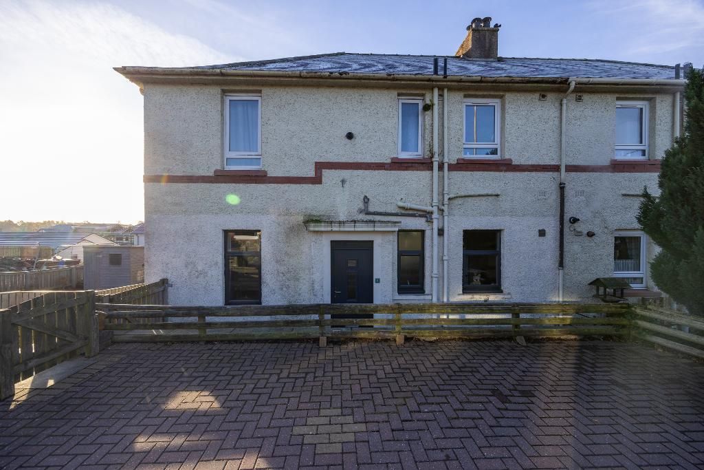 2 bed flat for sale in Stratheden Place, Auchtermuchty, Fife KY14, £