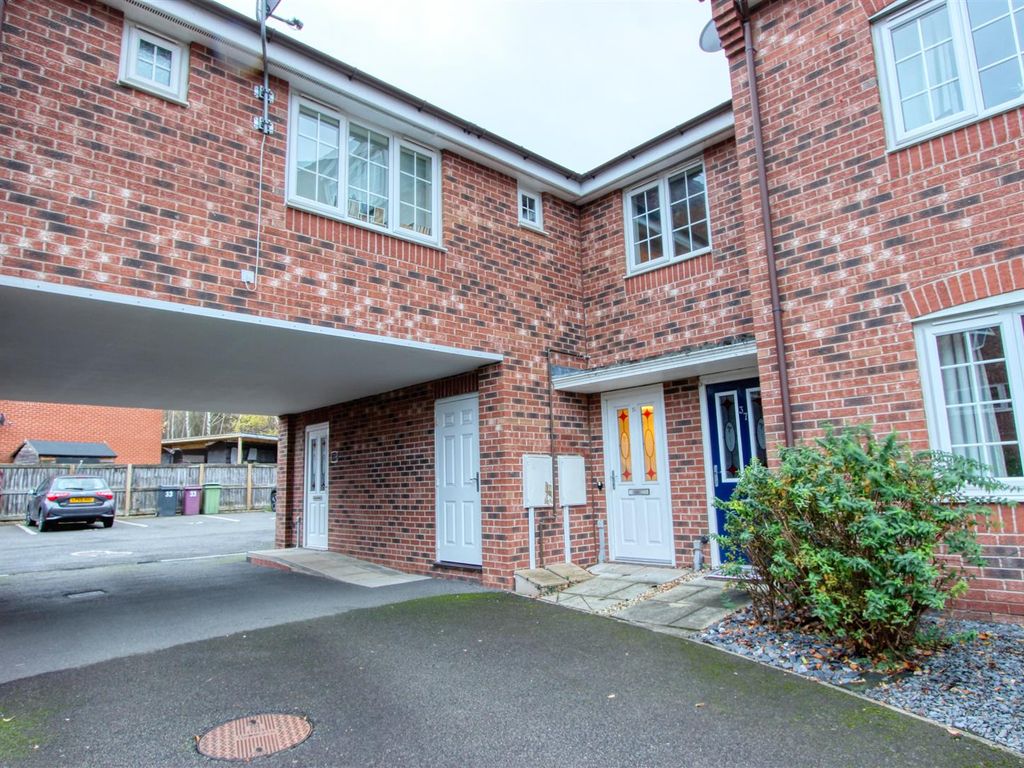 2 bed flat to rent in Spinkhill View, Renishaw, Sheffield, South