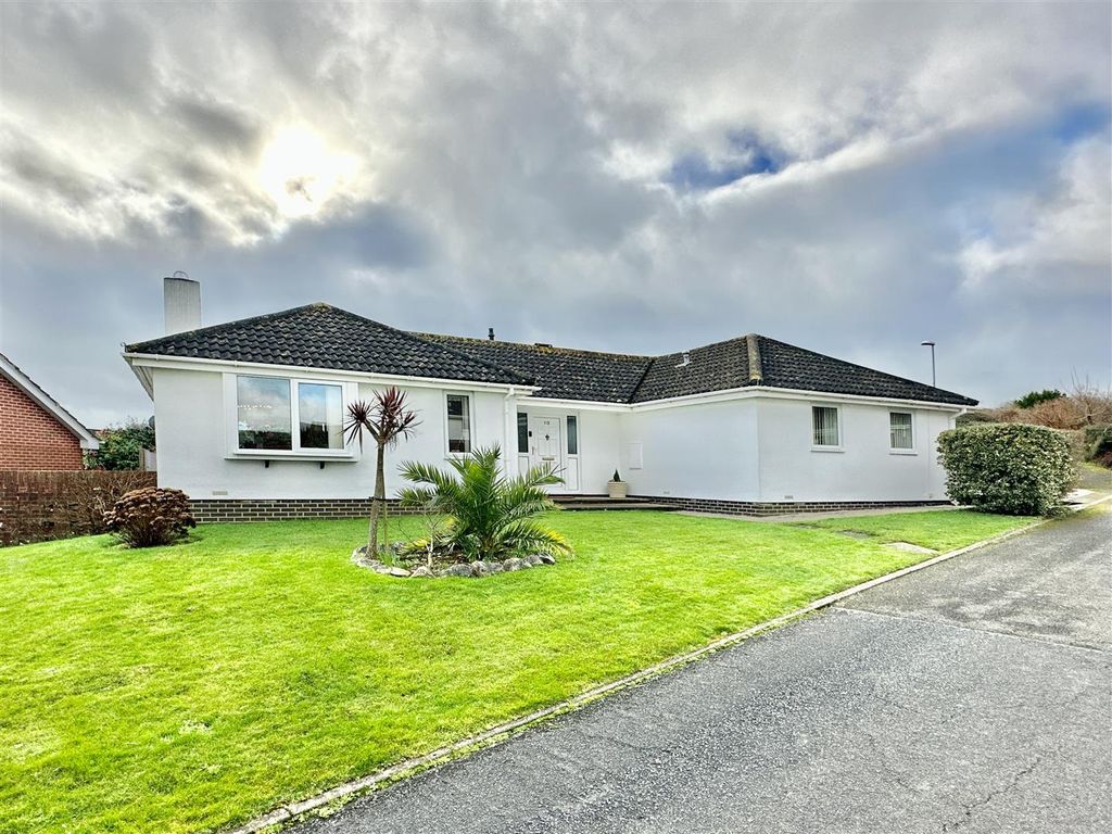 3 bed detached bungalow for sale in Summercourt Way, Brixham TQ5, £625,000 Zoopla