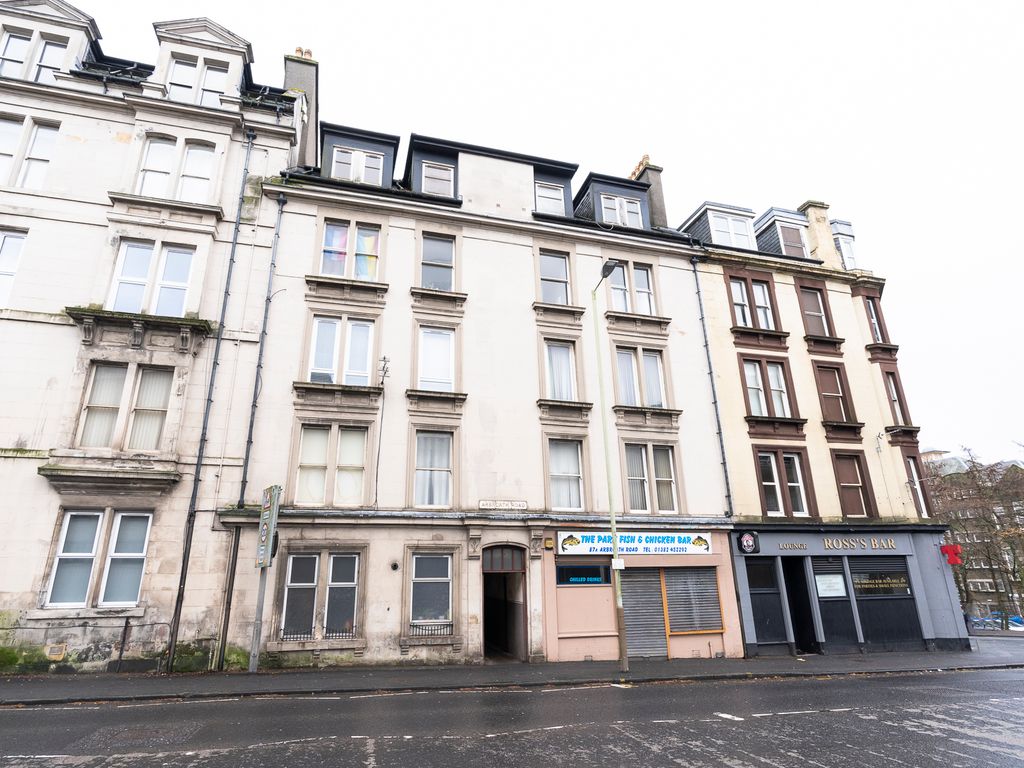 2 bed flat for sale in Arbroath Road, Dundee DD4, £66,000 Zoopla