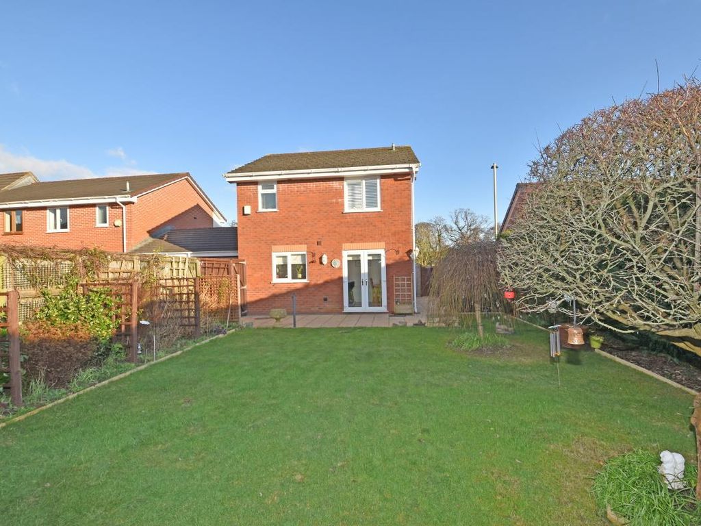 3 bed detached house for sale in York Place, Cullompton EX15, £315,000 Zoopla