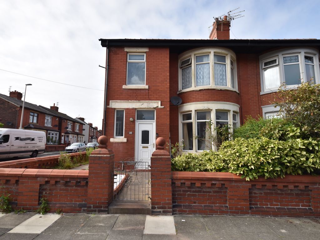 4 bed semidetached house for sale in Gloucester Avenue, Blackpool FY1