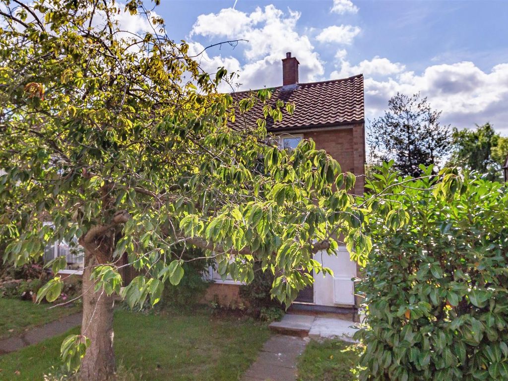 3 bed end terrace house for sale in Fullers Mead, Newhall, Harlow CM17