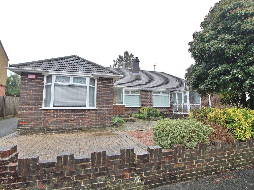 3 bed semidetached bungalow for sale in Silvester Road, Cowplain