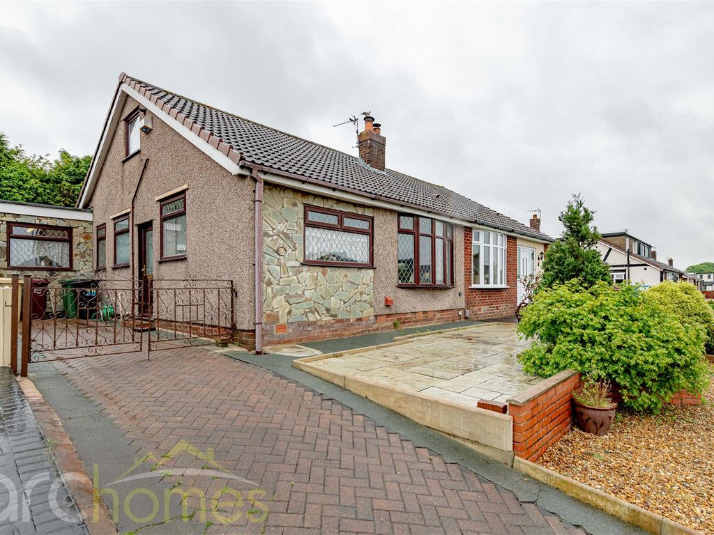 3 bed semidetached bungalow for sale in Manley Crescent, Westhoughton