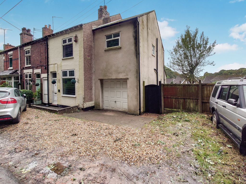 4 bed end terrace house for sale in Ravenscliffe Road, Kidsgrove, Stoke