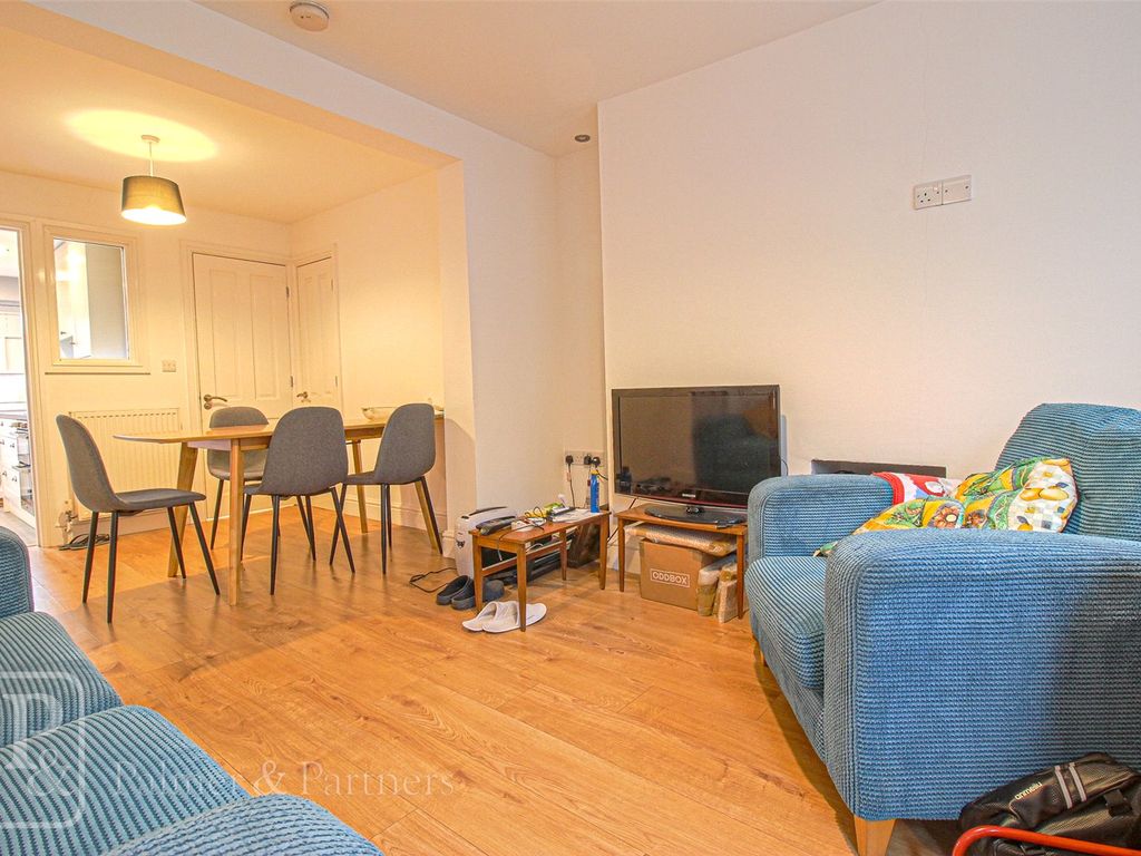 2 bed terraced house to rent in Brook Street, Colchester, Essex CO1, £