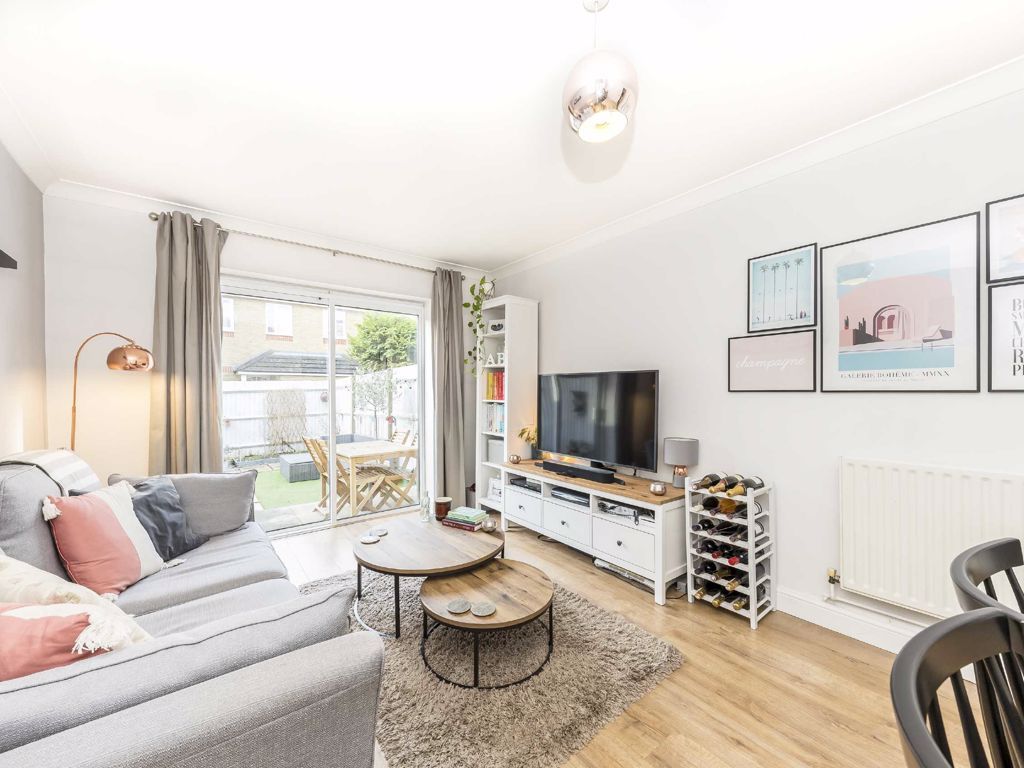 William Dyce Mews, London SW16