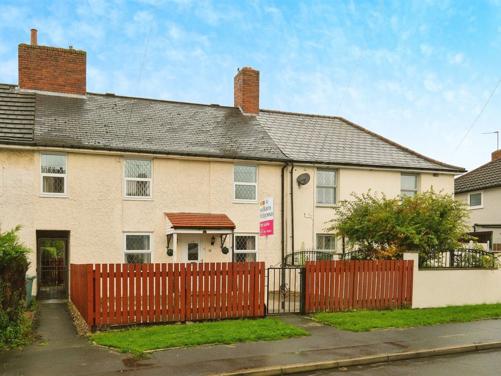 4 bed terraced house for sale in Temple Walk, Halton, Leeds LS15, £