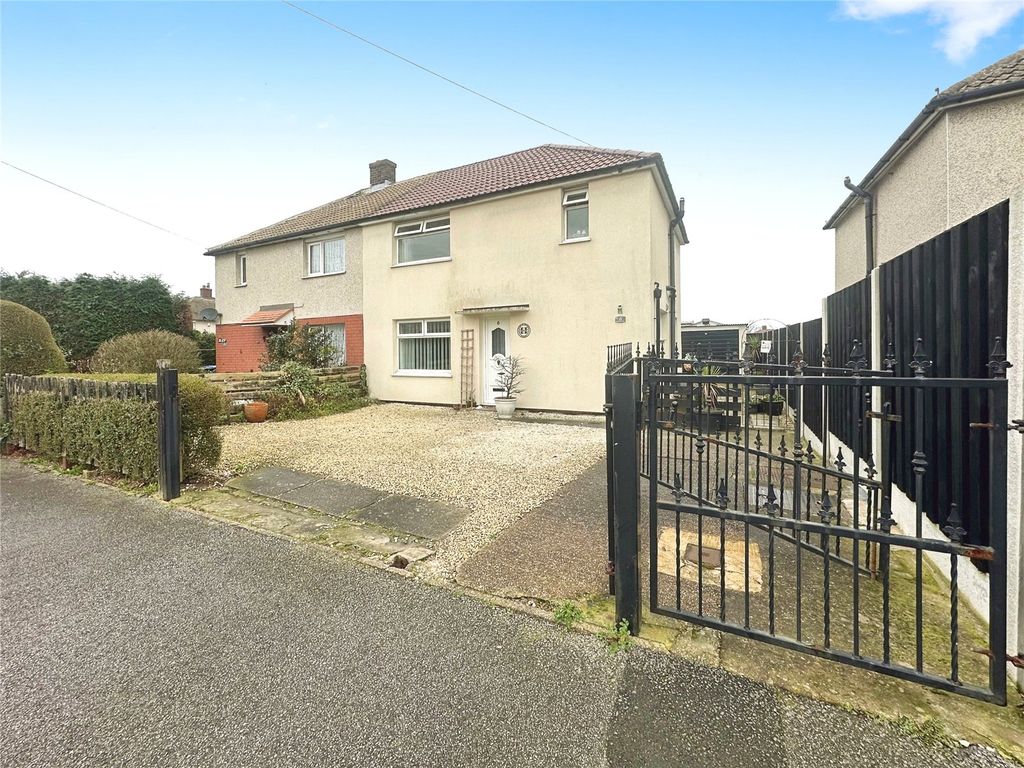 3 bed semidetached house for sale in Taylor Crescent, Grimethorpe