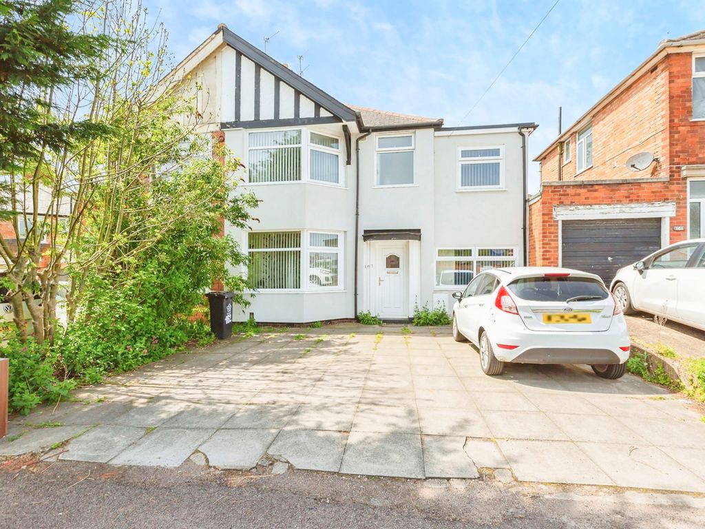 4 bed semidetached house for sale in Broad Avenue, Leicester LE5, £