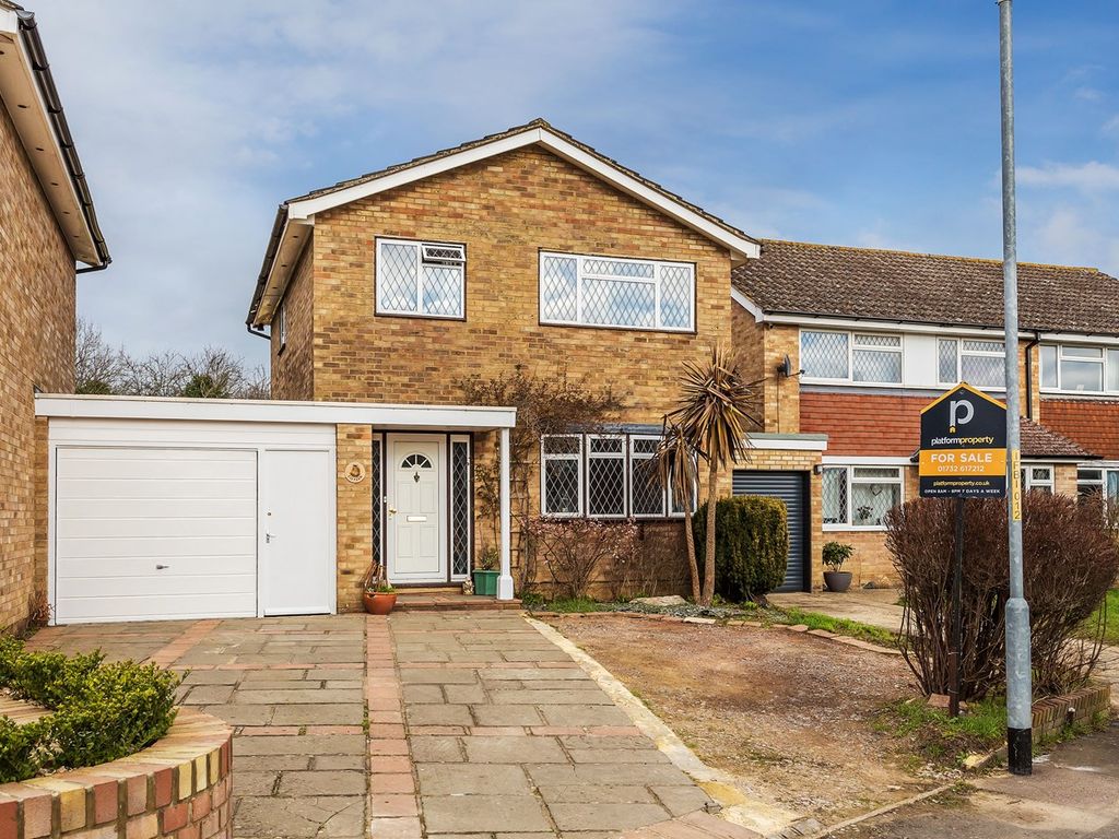 3 bed linkdetached house for sale in Croft, Edenbridge TN8 Zoopla