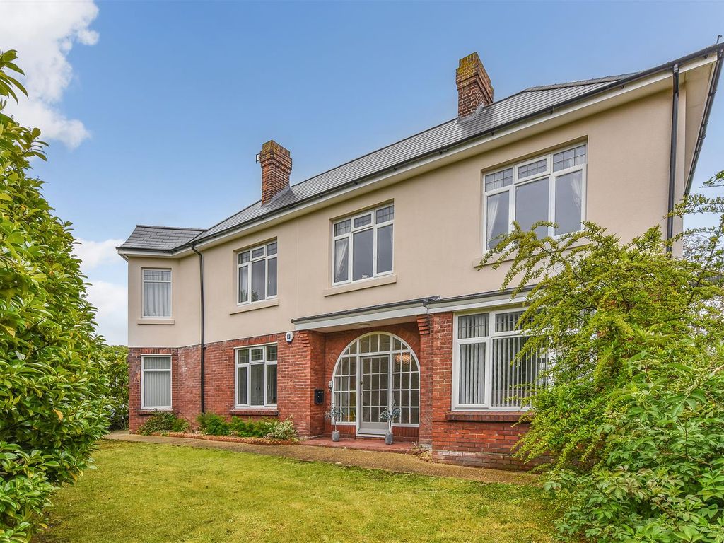 5 bed detached house for sale in London Road, Cosham, Portsmouth PO6, £