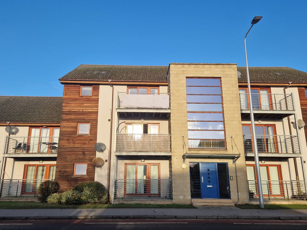 2 bed flat for sale in Nairn Road, Forres IV36, £125,000 Zoopla