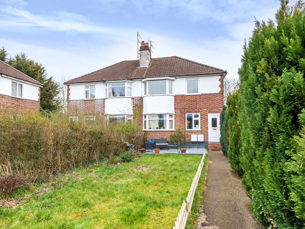 2 bed for sale in St. Marks Close, New EN5