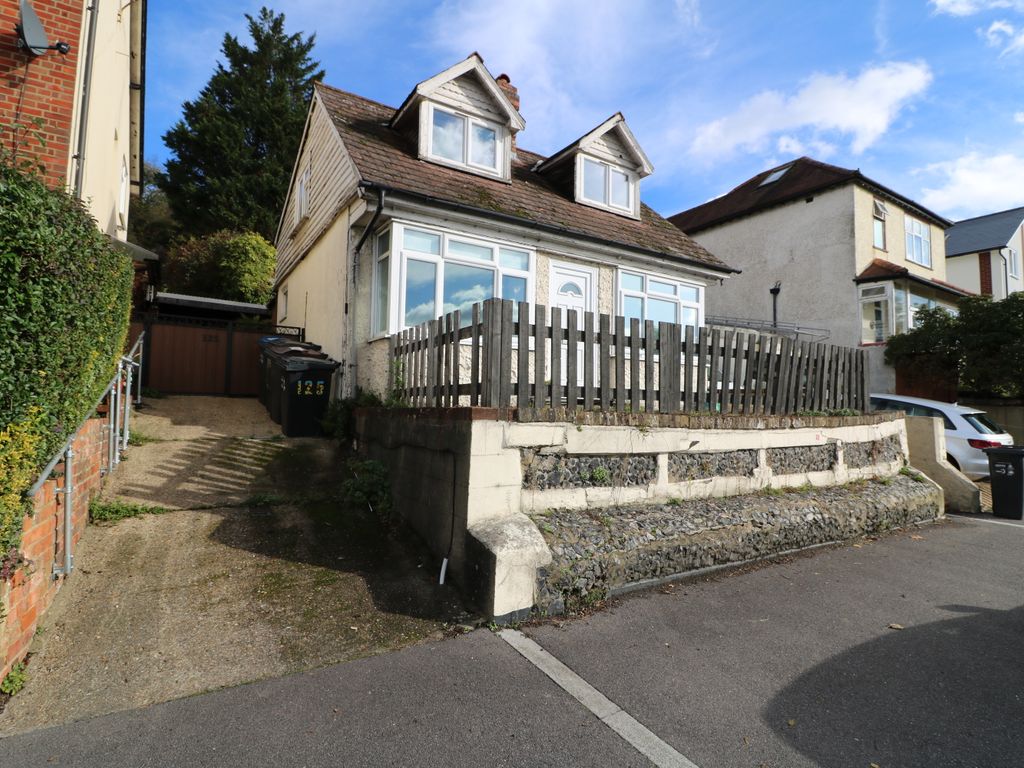 3 bed bungalow to rent in Godstone Road, Kenley CR8 Zoopla