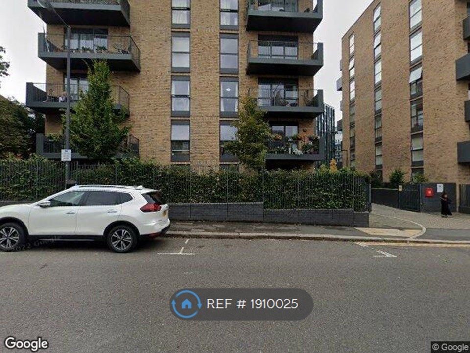 2 bed flat to rent in Lyon Road, Harrow HA1, £2,400 pcm Zoopla