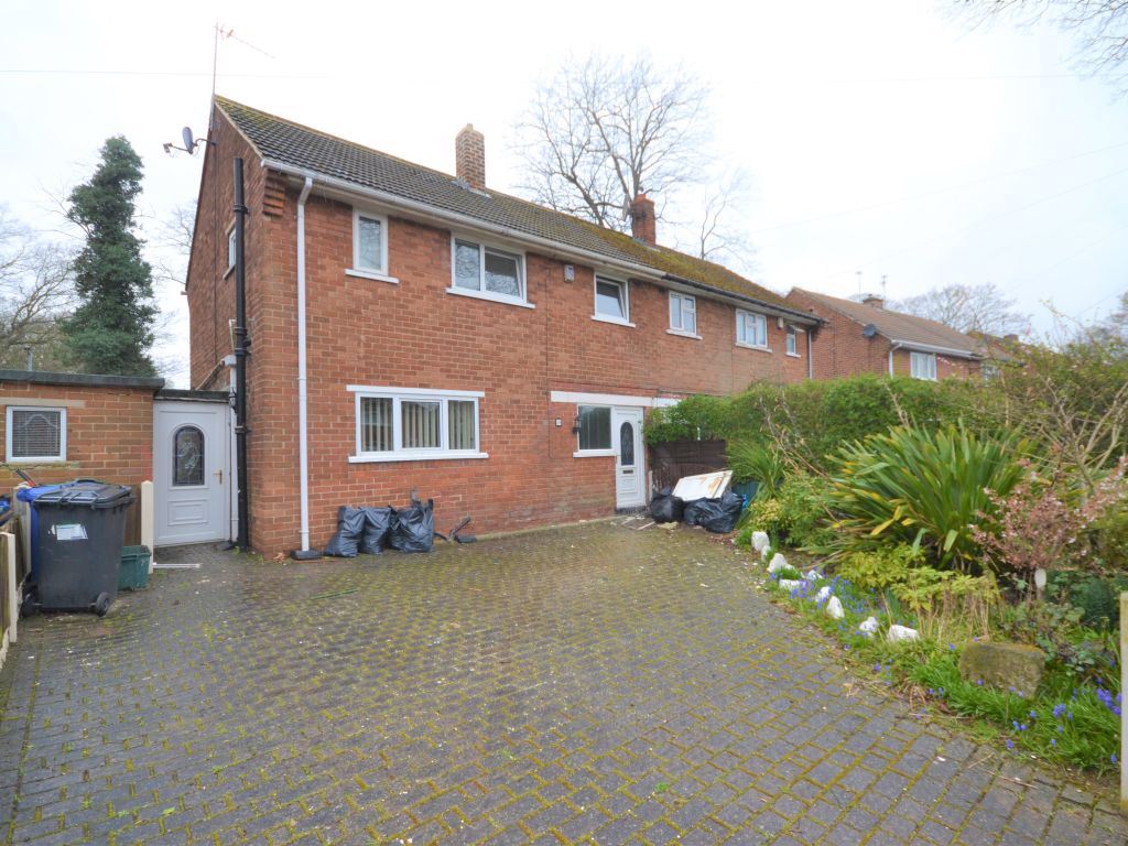 3 bed semidetached house for sale in Almond Road, Cantley, Doncaster
