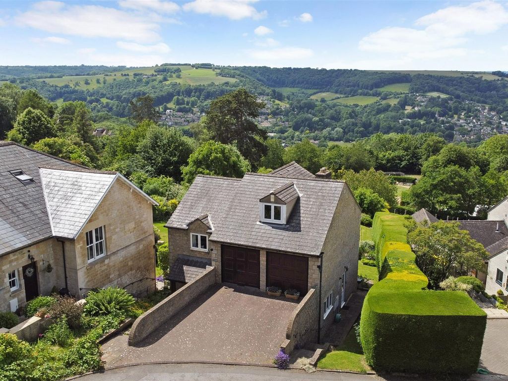 4 bed detached house for sale in Moor Court, Rodborough Common, Stroud