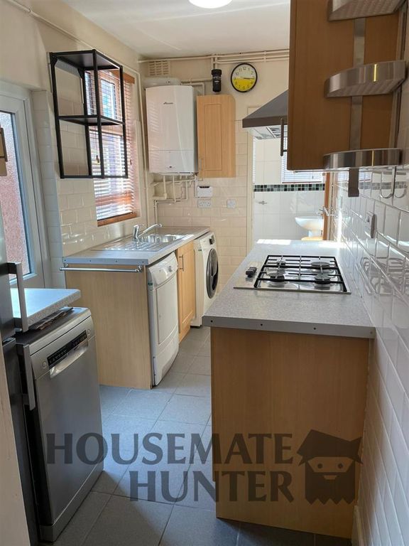 4 bed property to rent in Sheffield Street, Leicester LE3, £412 pcm