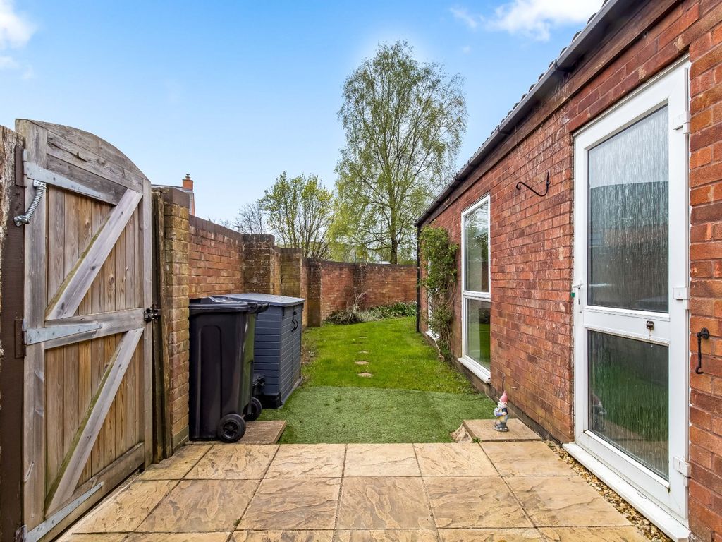 1 bed bungalow for sale in Southgate Mews, Cirencester, Gloucestershire