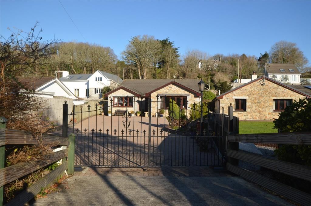 3 bed detached bungalow for sale in Riverside, Angarrack, Hayle