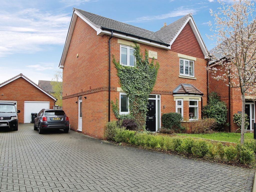4 bed detached house for sale in Marl Bank, Lansdowne Walk, Worcester