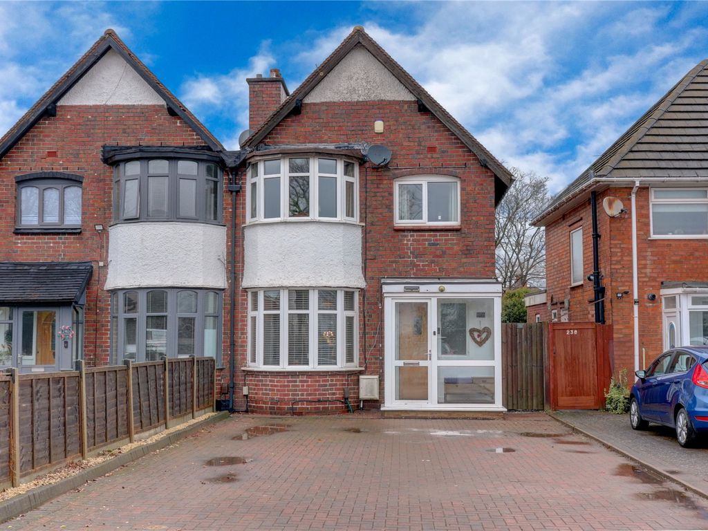 3 bed semidetached house for sale in Frankley Beeches Road, Northfield