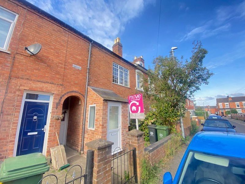 3 bed terraced house to rent in Happy Land West, Worcester WR2, £1,000