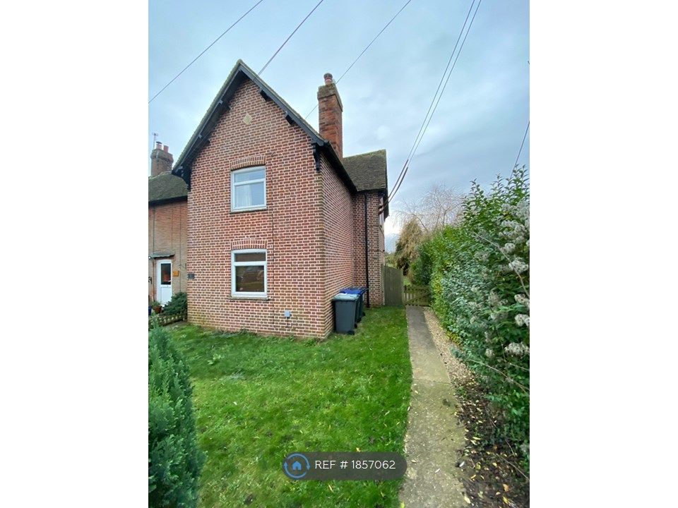 3 bed end terrace house to rent in Renville Cottages, Bridge