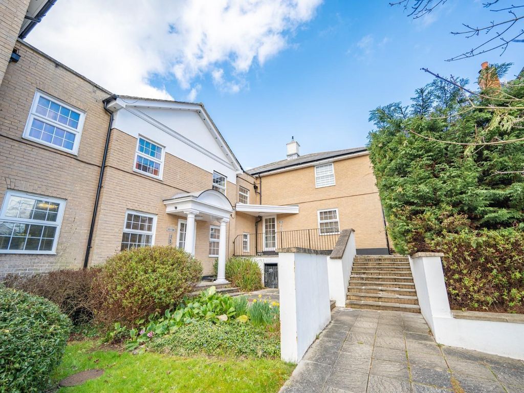 1 bed flat for sale in Chelmsford Road, Dunmow CM6 Zoopla