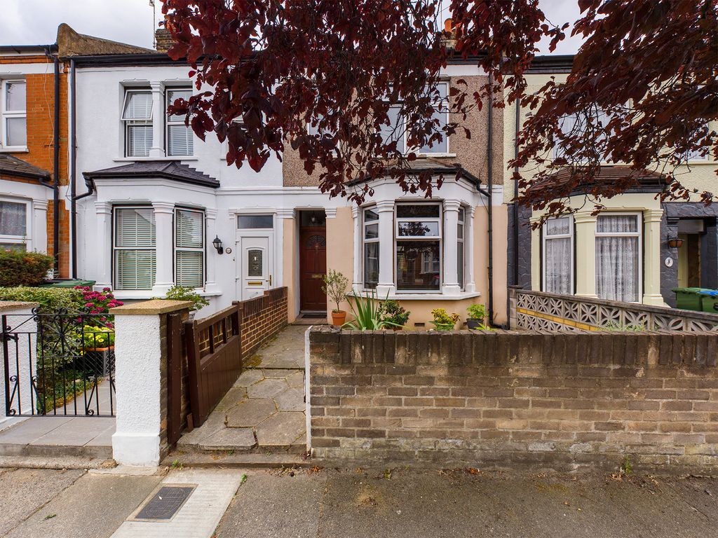 3 bed terraced house for sale in Myrtledene Road, London SE2 Zoopla