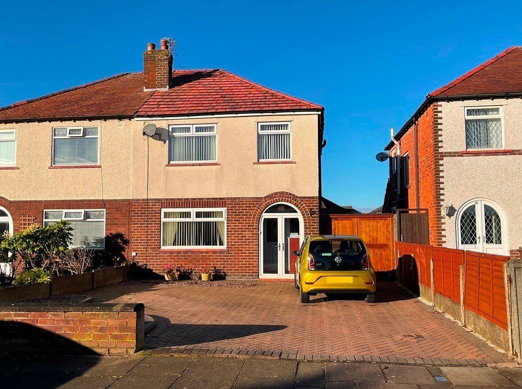 3 bed semidetached house for sale in Merepark Drive, Marshside