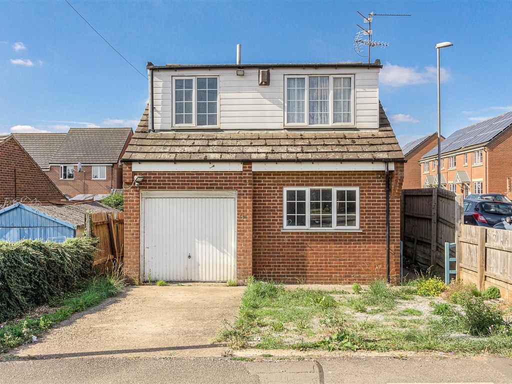 Senwick Road, Wellingborough NN8