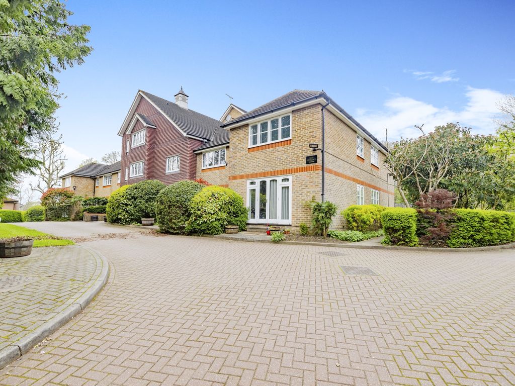 2 bed flat to rent in Uxbridge Road, Hatch End, Pinner HA5 Zoopla