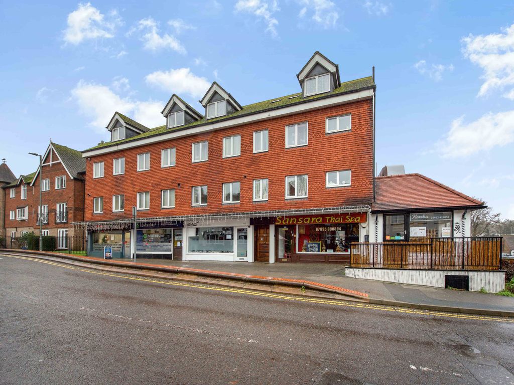 1 bed flat for sale in Station Court, Godalming, Surrey GU7 Zoopla