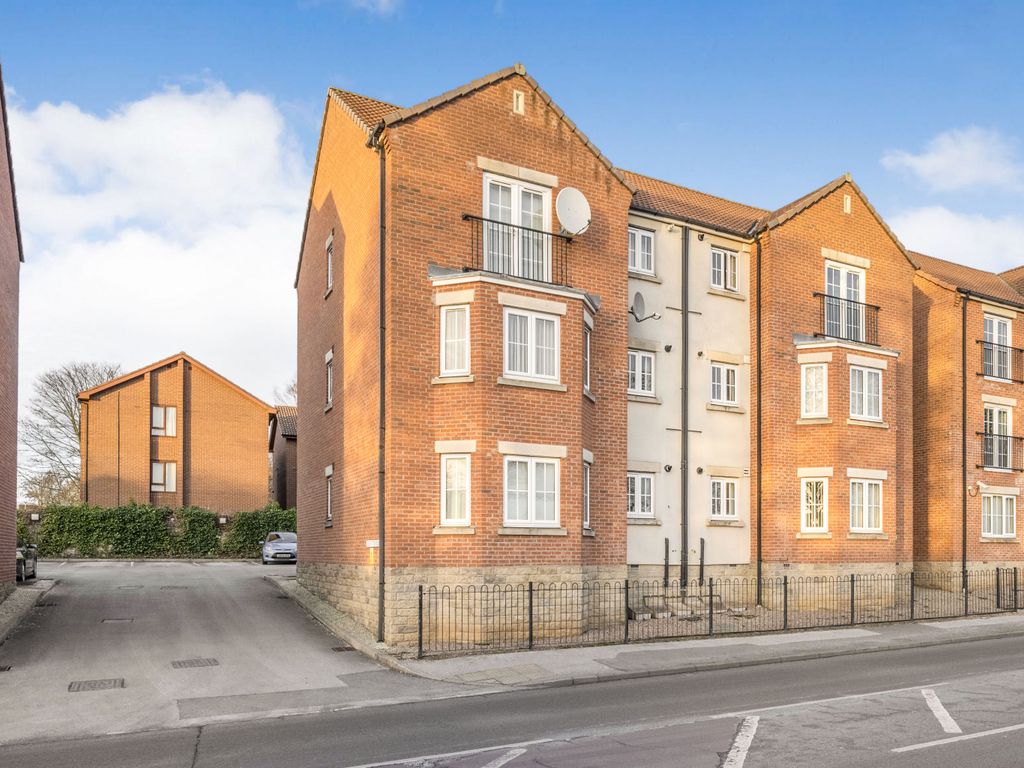 2 bed flat for sale in Armthorpe Road, Doncaster, South Yorkshire DN2
