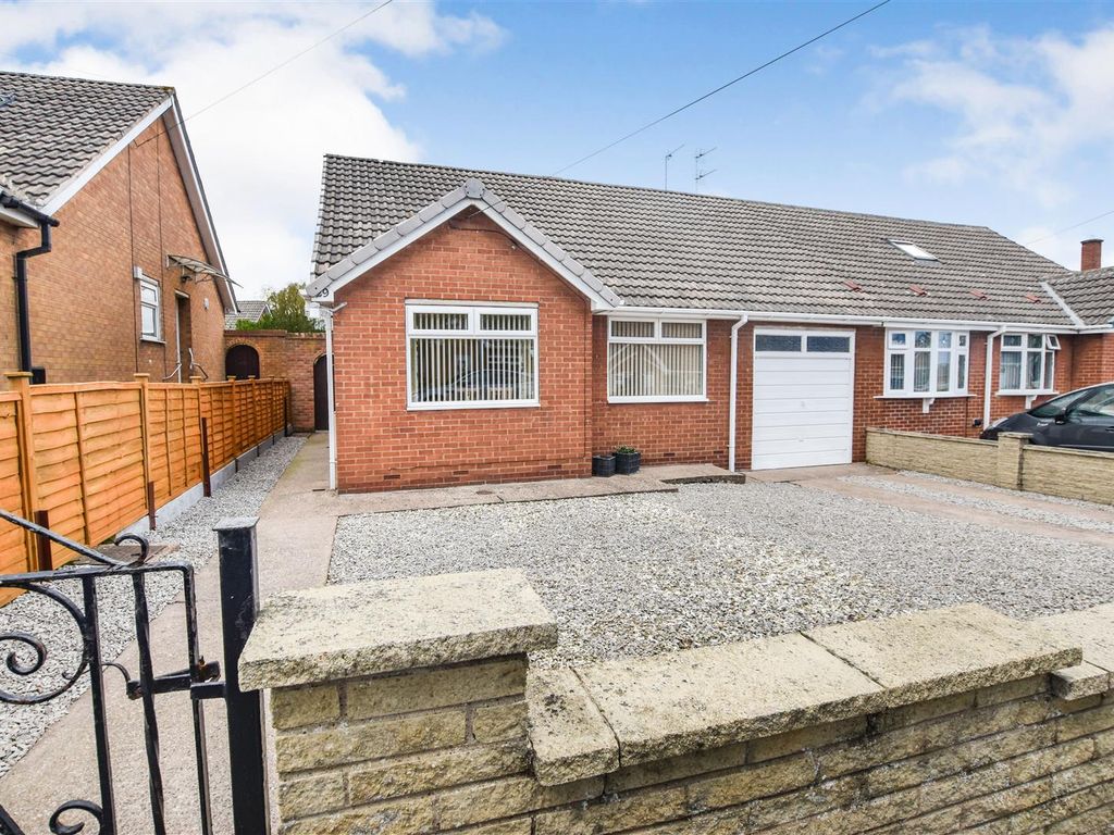 2 bed semidetached bungalow for sale in White Walk, Kirk Ella, Hull