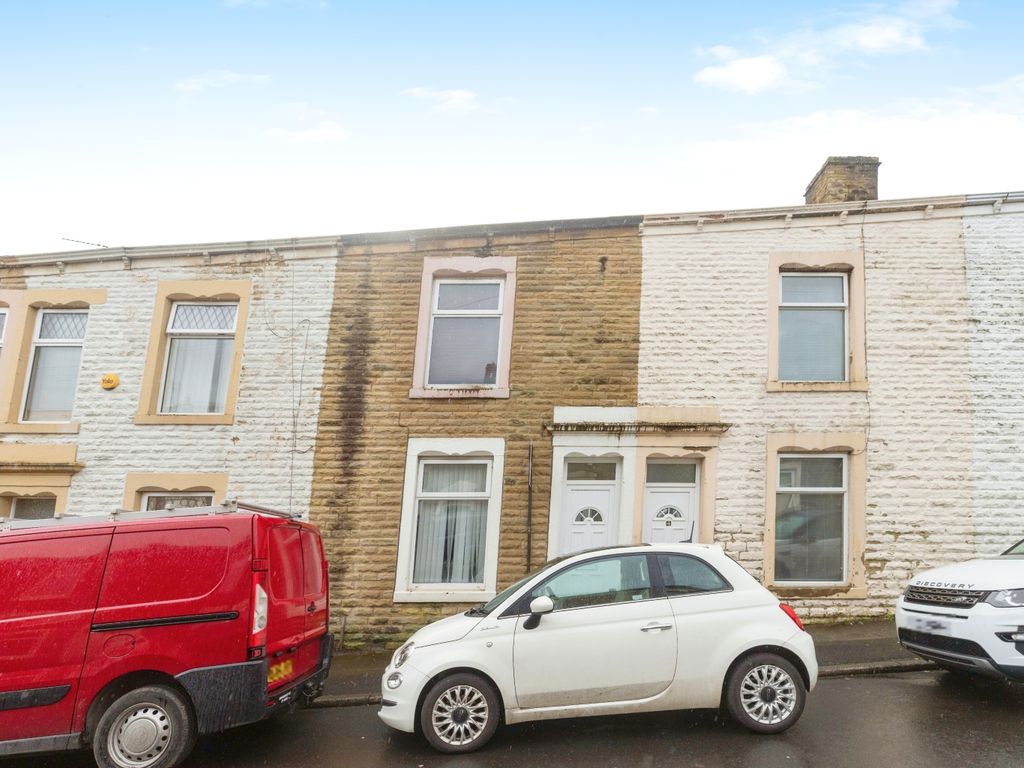 3 bed terraced house for sale in Chapel Street, Rishton, Blackburn