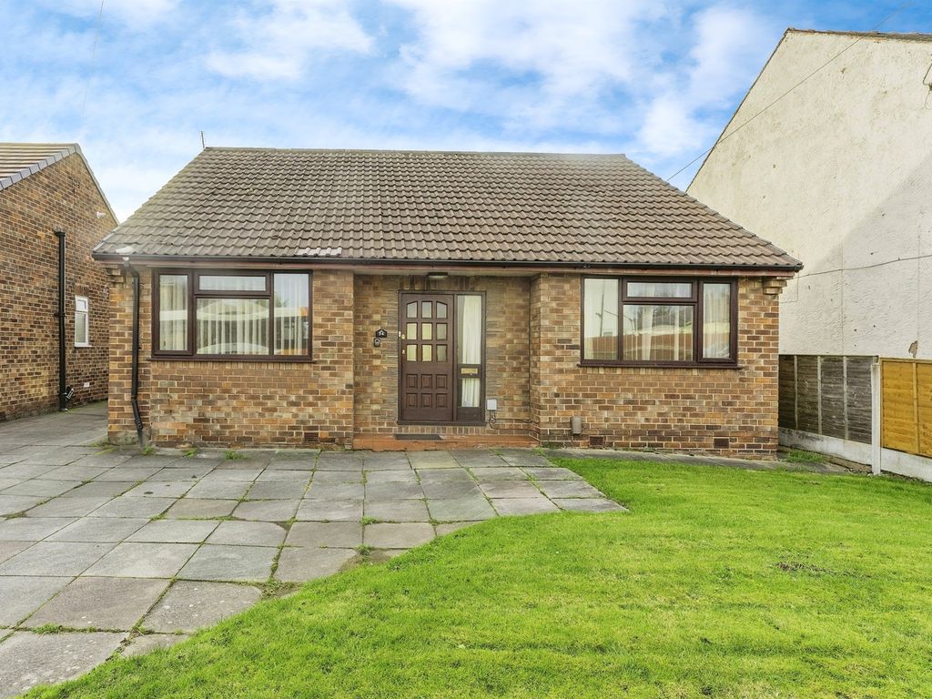 2 bed detached bungalow for sale in Sandbrook Lane, Moreton, Wirral