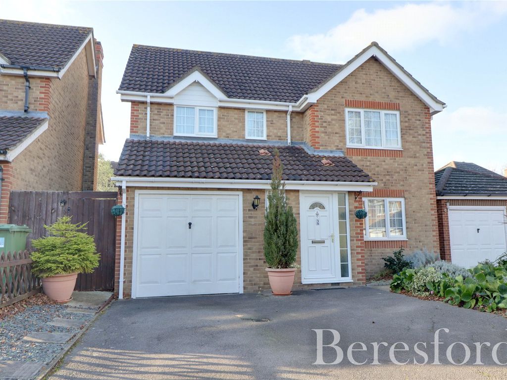 4 bed detached house for sale in Shrewsbury Close, Langdon Hills SS16