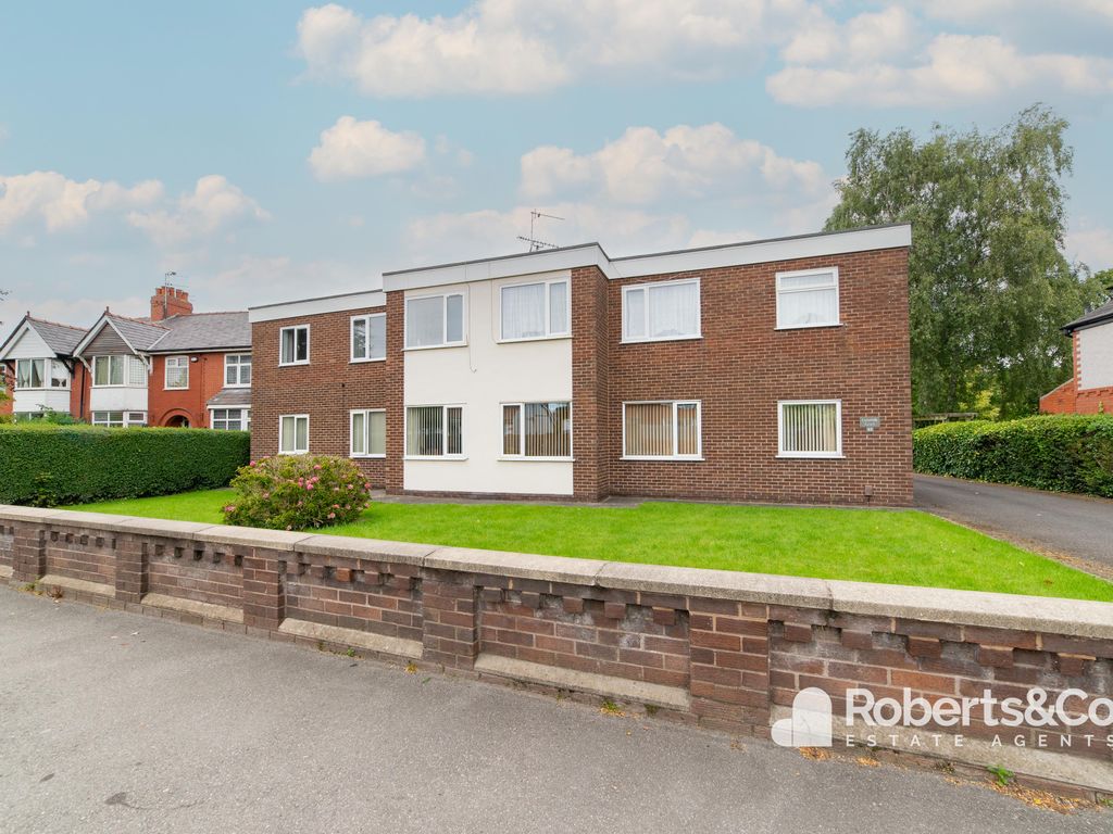 2 bed flat for sale in Cop Lane, Penwortham, Preston PR1, £139,950 Zoopla
