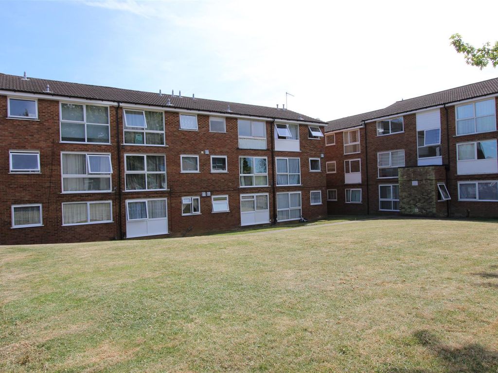 1 bed flat for sale in Burns Drive, Hemel Hempstead HP2 Zoopla