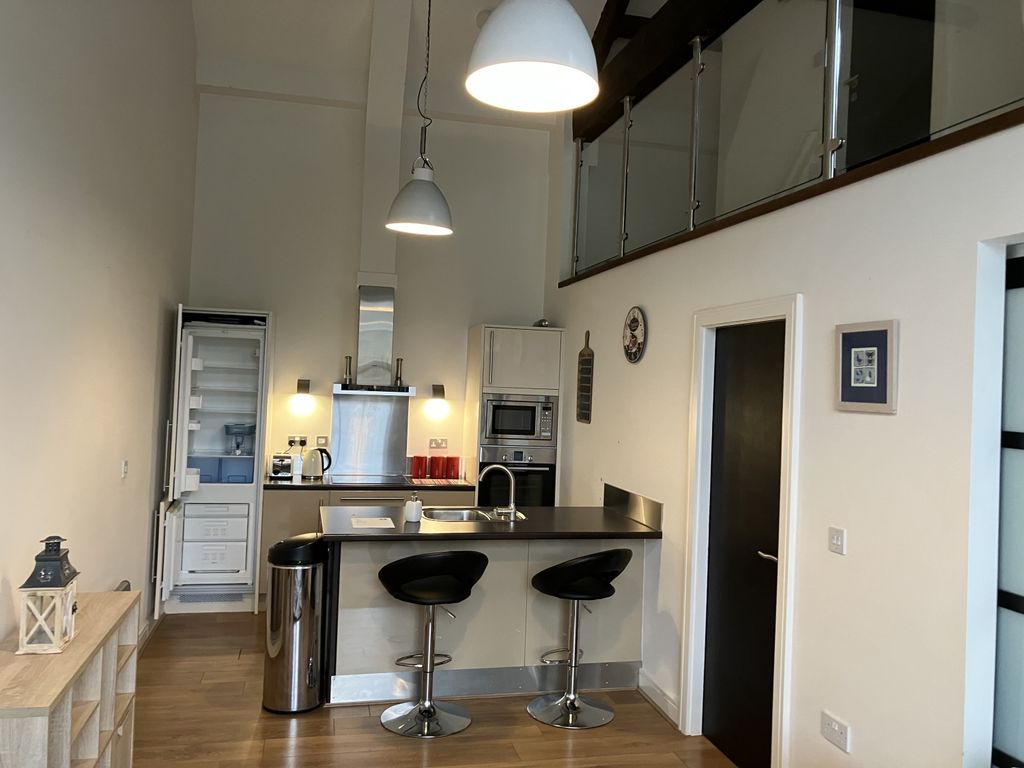 2 bed flat to rent in The Park, Kirkburton, Huddersfield HD8, £795 pcm