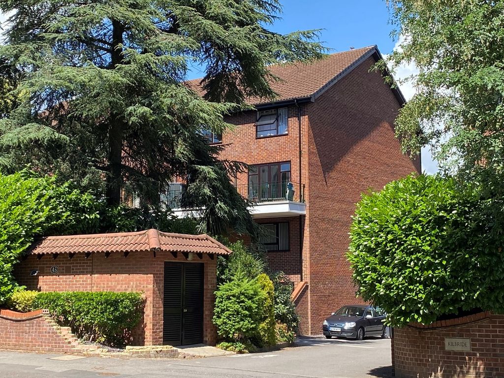 2 bed flat for sale in Kilbride, 43 Lindsay Road, Branksome Park BH13