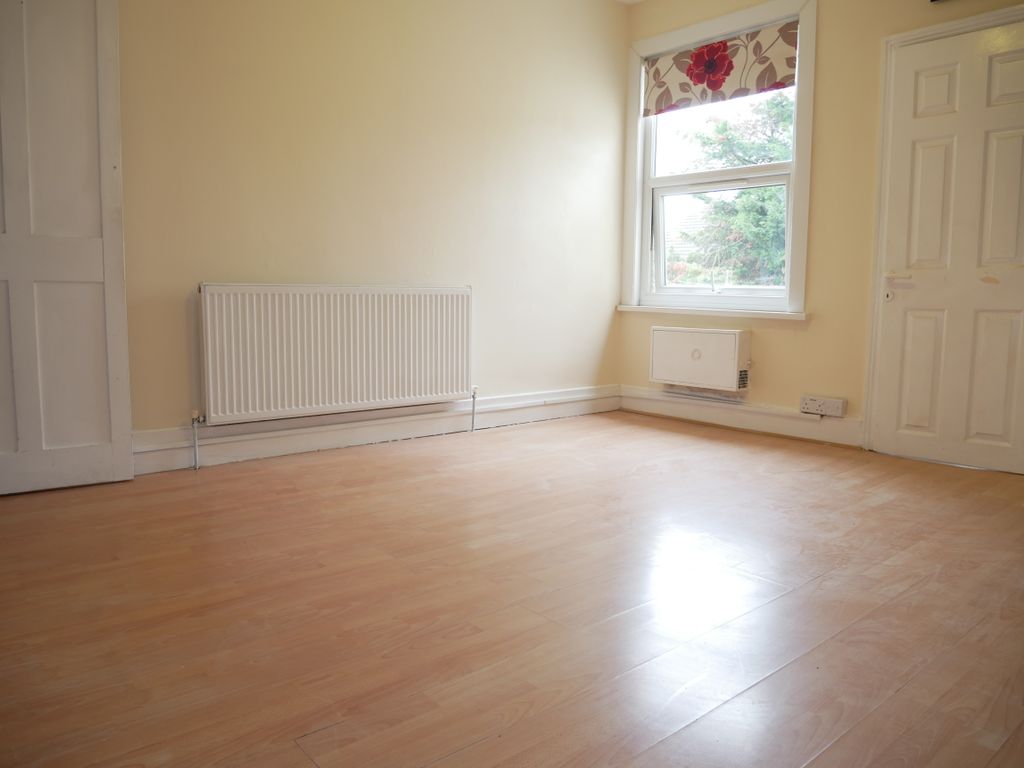 1 bed flat to rent in Grove Road, Hounslow TW3 Zoopla