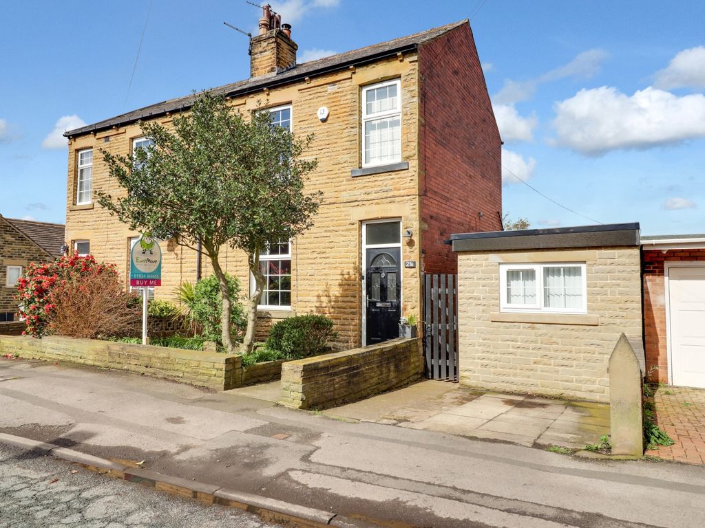 3 bed semidetached house for sale in Kirkgate, Hanging Heaton, Batley