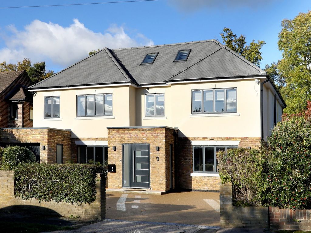 6 bed detached house for sale in Birchdale, Gerrards Cross SL9 Zoopla